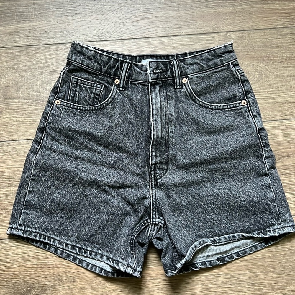 Zara grey denim shorts